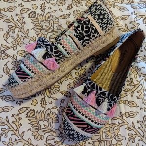 Crown Vintage Espadrilles Size 6 1/2